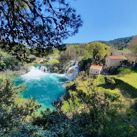 Apartman Toni-2 By Interhome Grebaštica