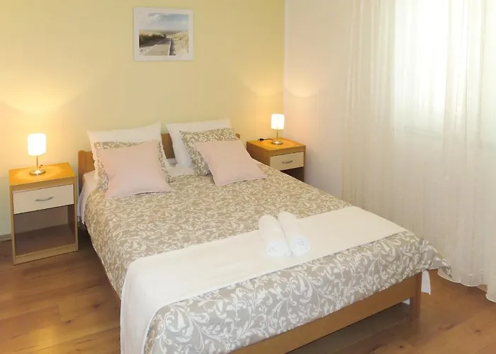 Toni-2 By Interhome Grebaštica