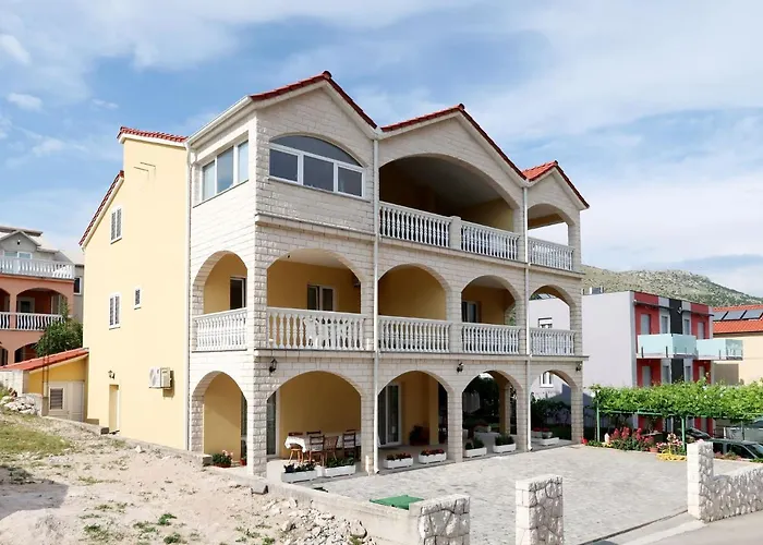 Toni-2 By Interhome Appartement Grebaštica